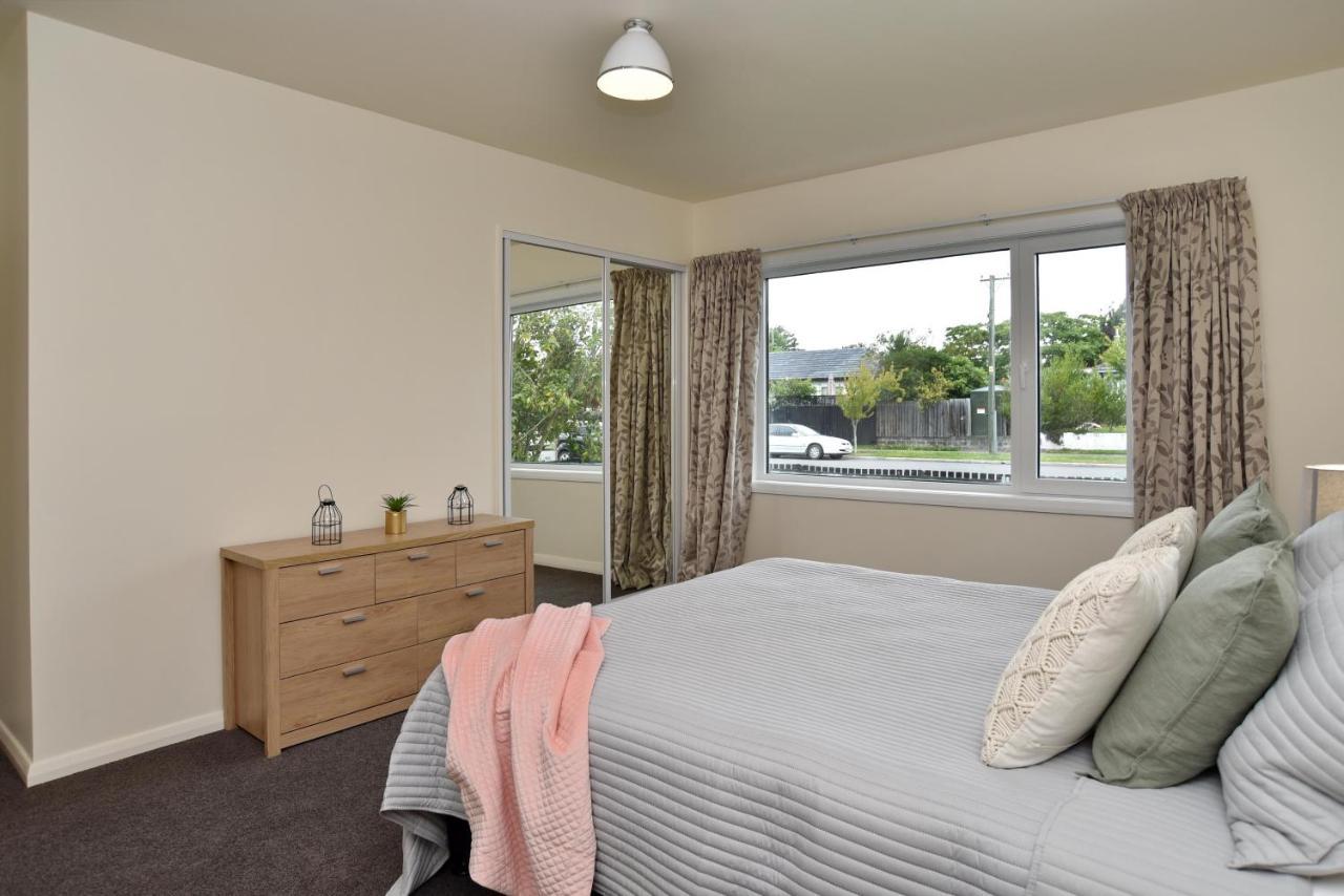 Weston Villa - Christchurch Holiday Homes Экстерьер фото